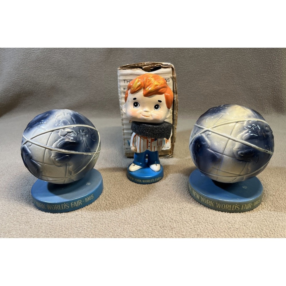 Vintage 1964-65 New York World's Fair Bobblehead Bill & Unisphere Set